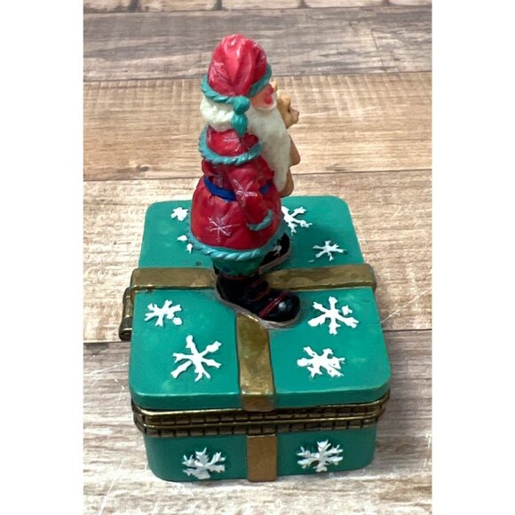 Vintage Christmas Santa Claus Trinket Box With Gift Design & Snowflakes - Picture 2 of 5